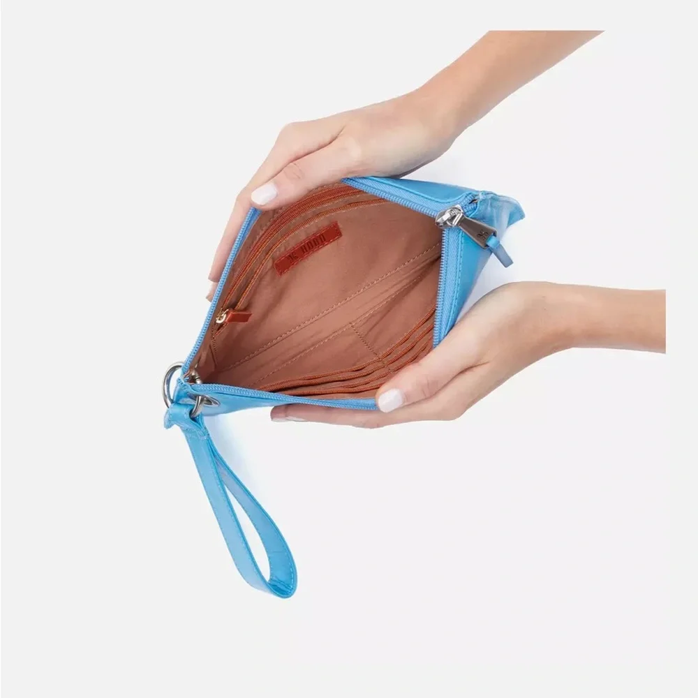 HOBO Vida Wristlet Tranquil Blue